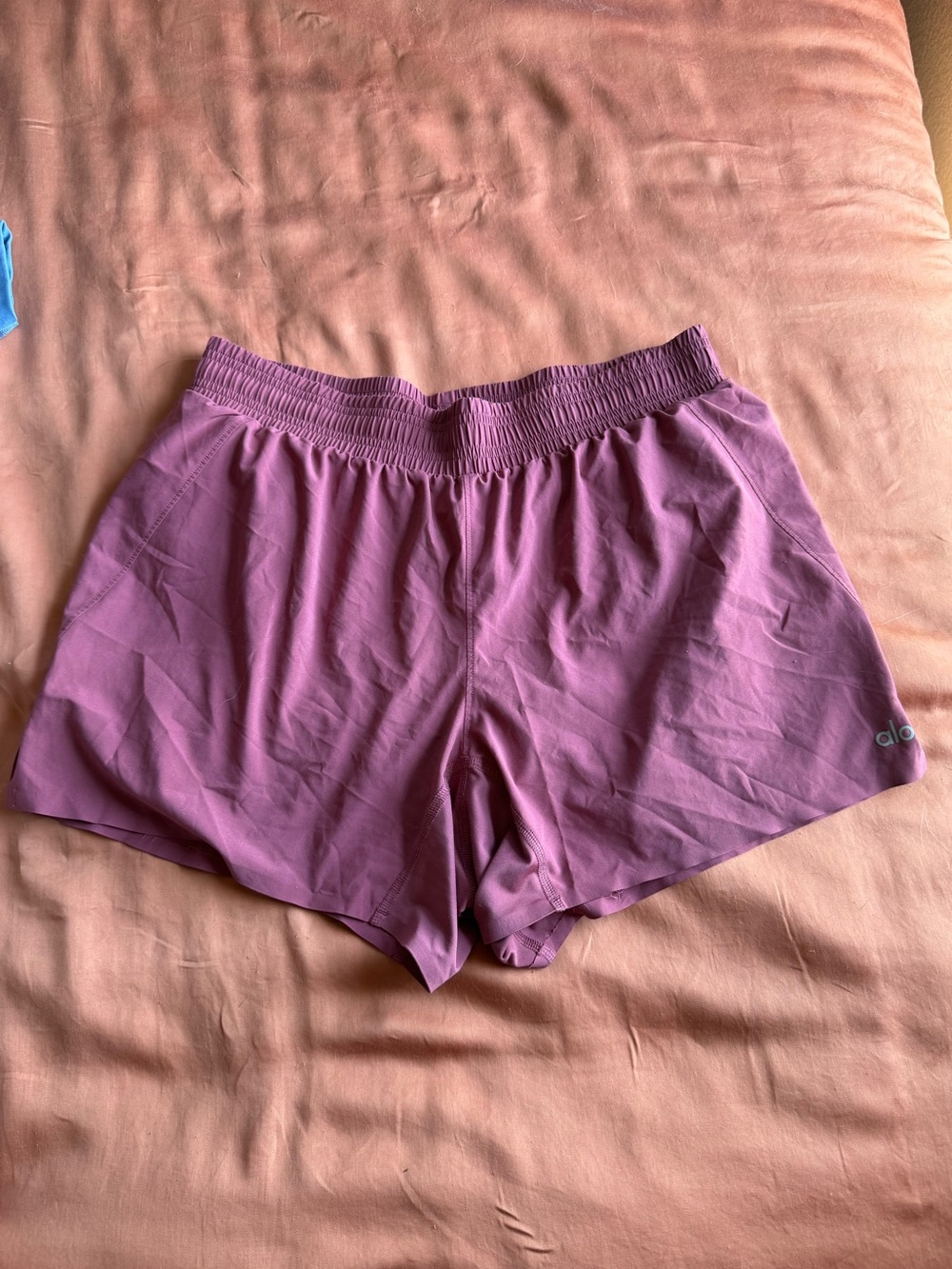 LIKE NEW Alo Yoga Shorts